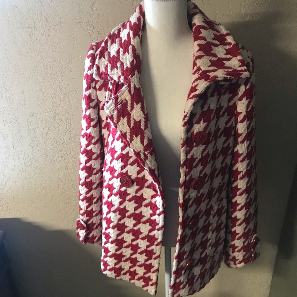Dereon Red and White Houndstooth Coat